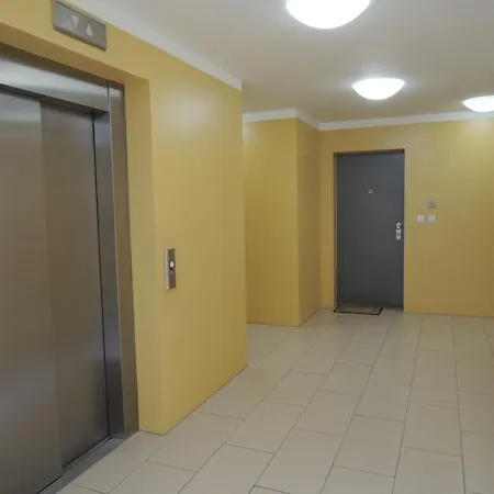 Flora Appartement *